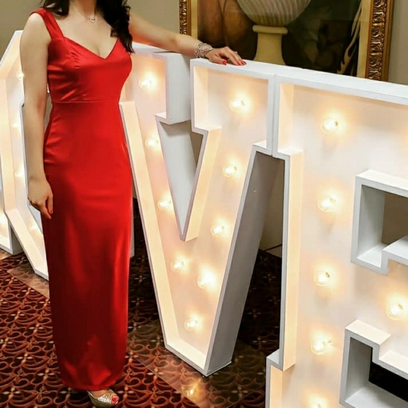 Dress - Picture 1 of 2